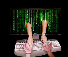 Online romance Hands on the keyboard